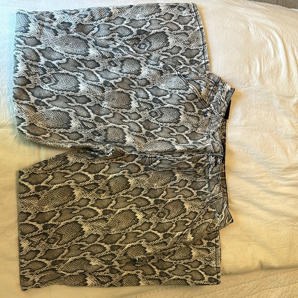 Snakeskin print denim painter pants - Picture 4 of 4